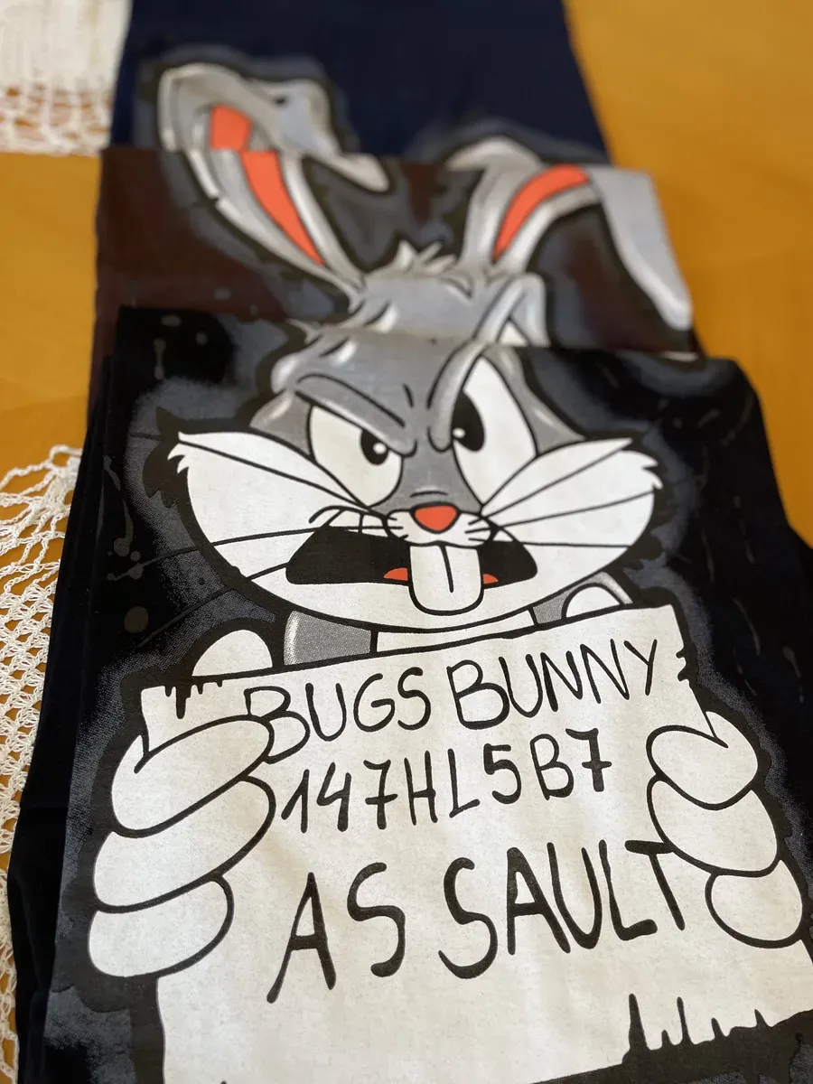 سوپر لش قواره بزرگ Bugs Bunny - نما ثانویه
